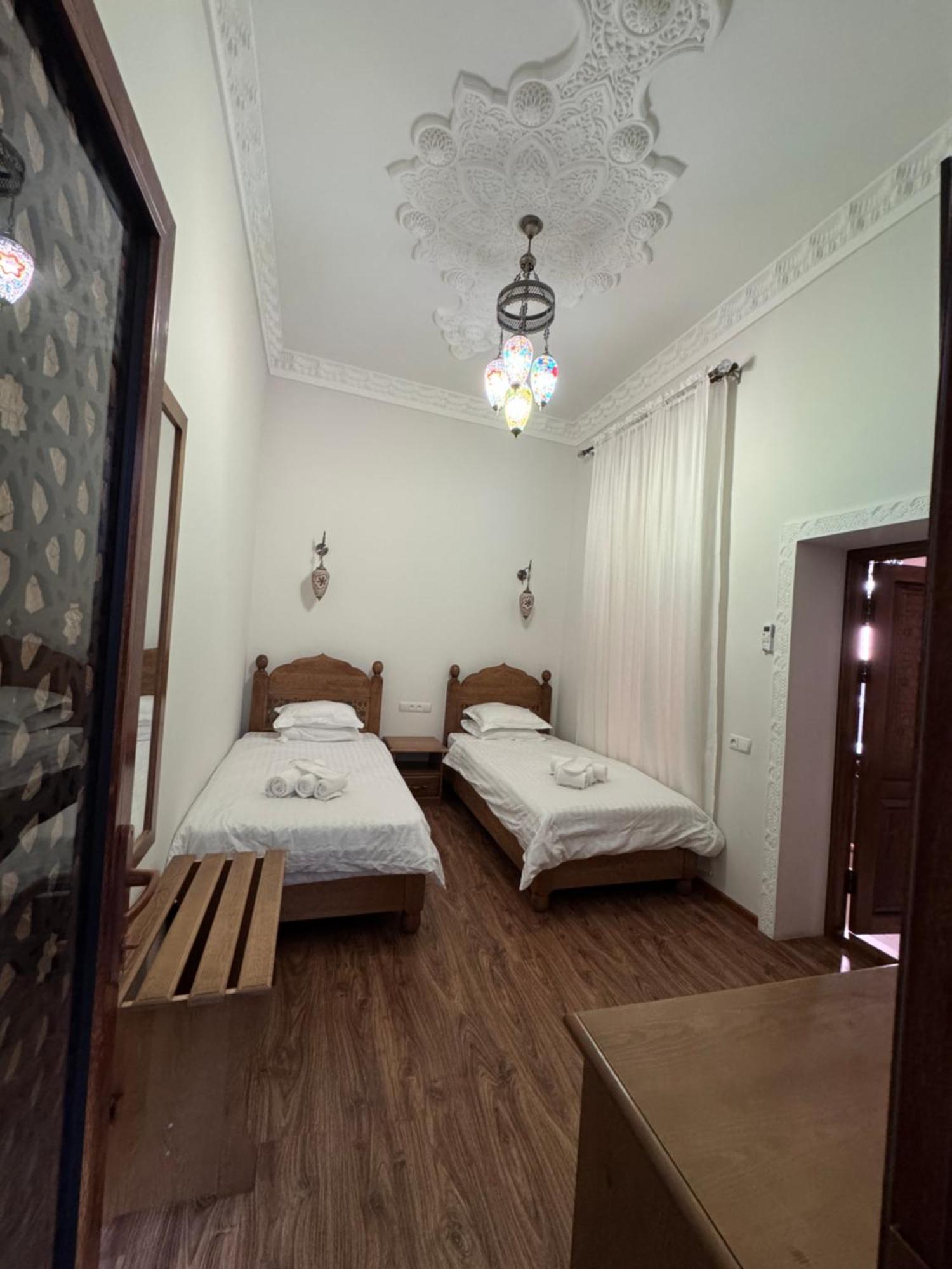 Guesthouse Muqaddam 布哈拉 外观 照片