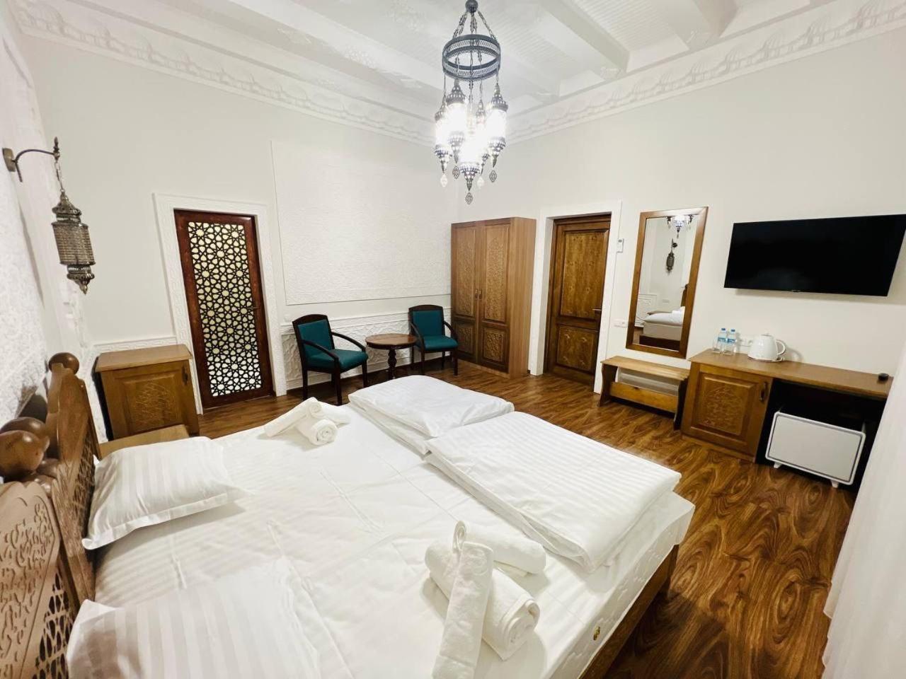 Guesthouse Muqaddam 布哈拉 外观 照片